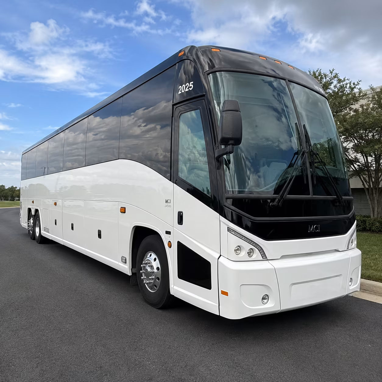 book conference and convention shuttles between apex hotels and raleigh venues